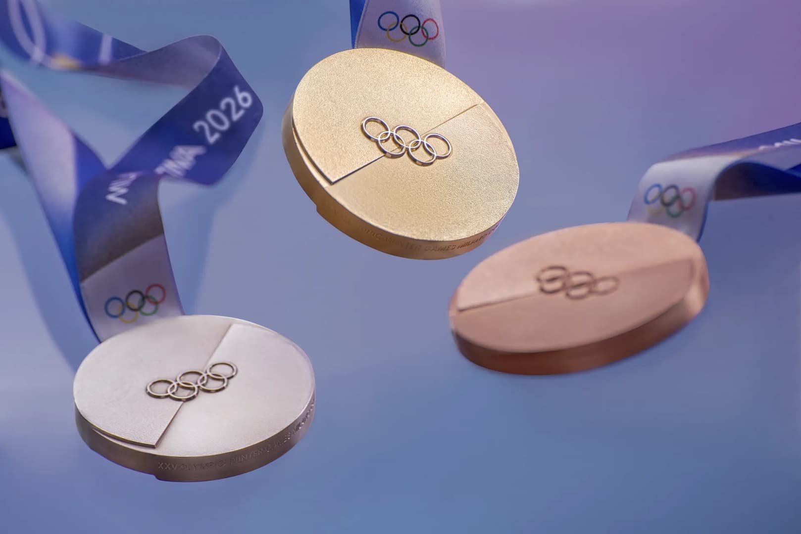 Медали Олимпийских игр-2026 символизируют поддержку и единство Медали Олимпийских игр-2026 символизируют поддержку и единство