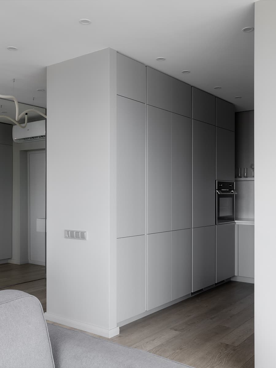 Люстра в виде молнии в интерьере видовой квартиры — проект Кати Чиж w3