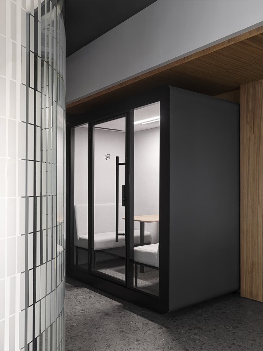 Уютный интерьер офиса современного техно-гиганта — проект дизайн-бюро N°11