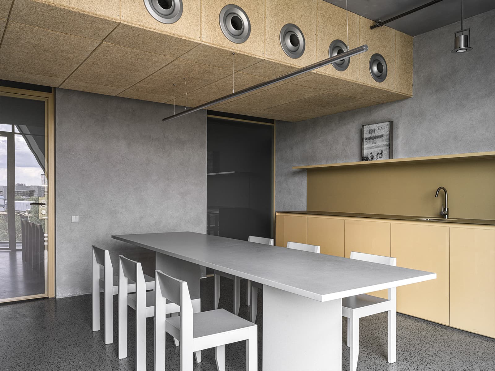 Бетон, фанера и глянцевые фасады мебели в интерьере московского офиса — проект бюро .dpt