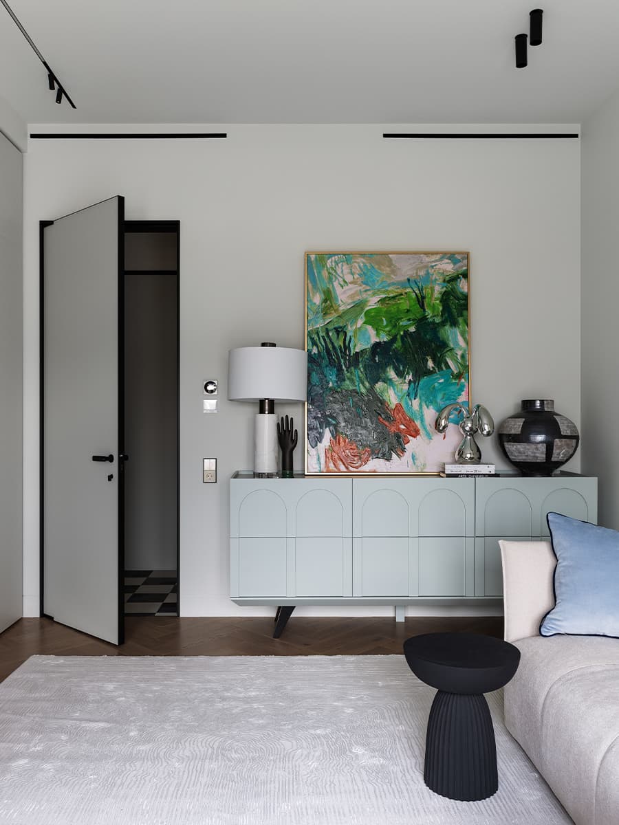 Элементы конструктивизма в красочном интерьере большой квартиры — проект Architecture design MatGolm