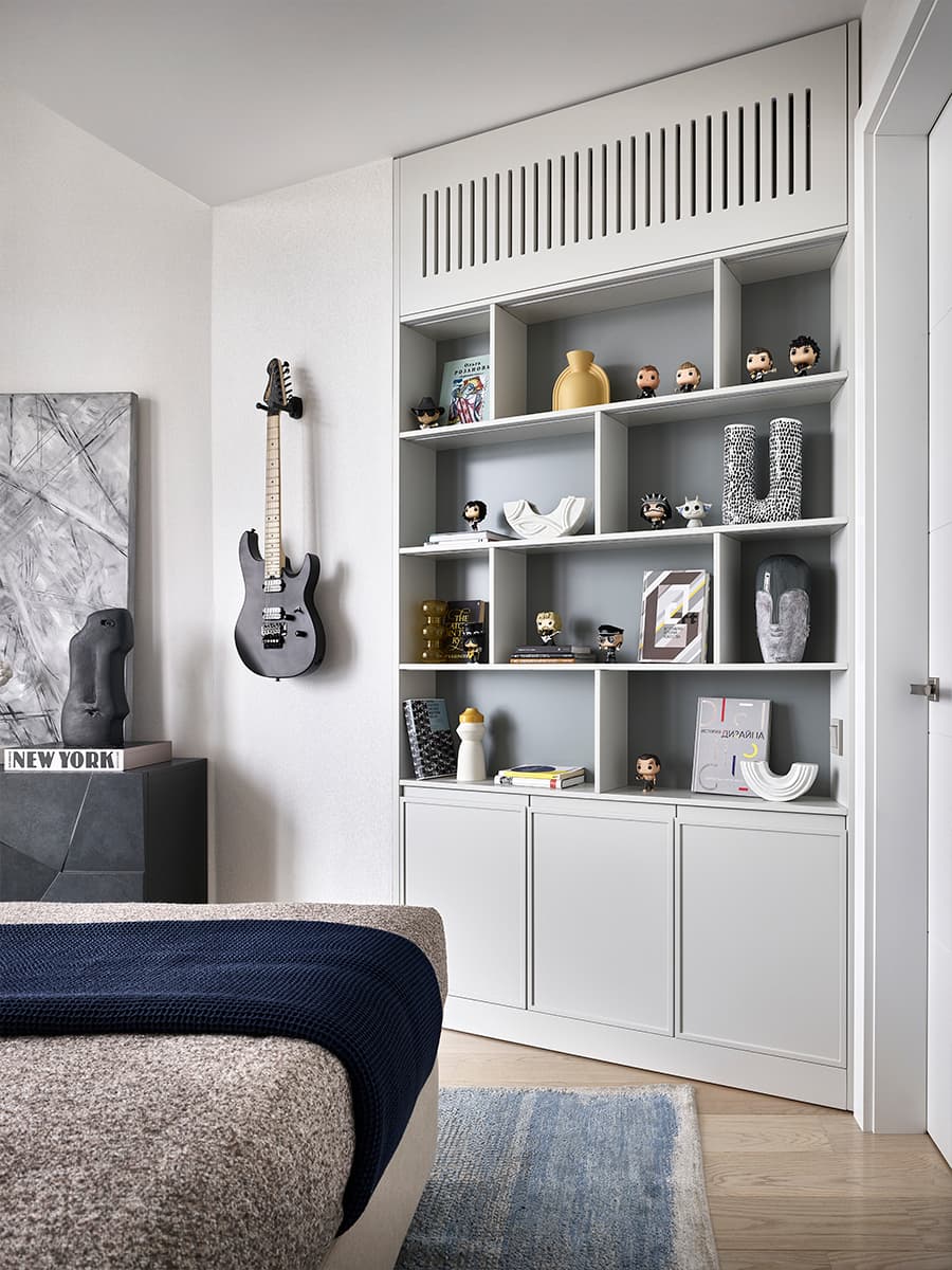 Медитативный теплый интерьер квартиры в шумной столице — проект студии DESIGN IS FINE