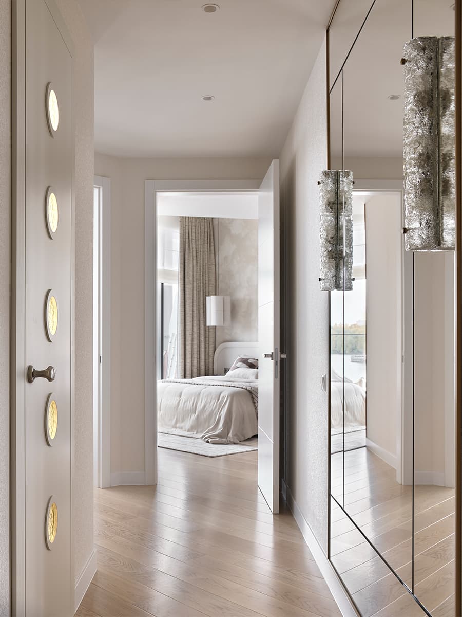 Медитативный теплый интерьер квартиры в шумной столице — проект студии DESIGN IS FINE