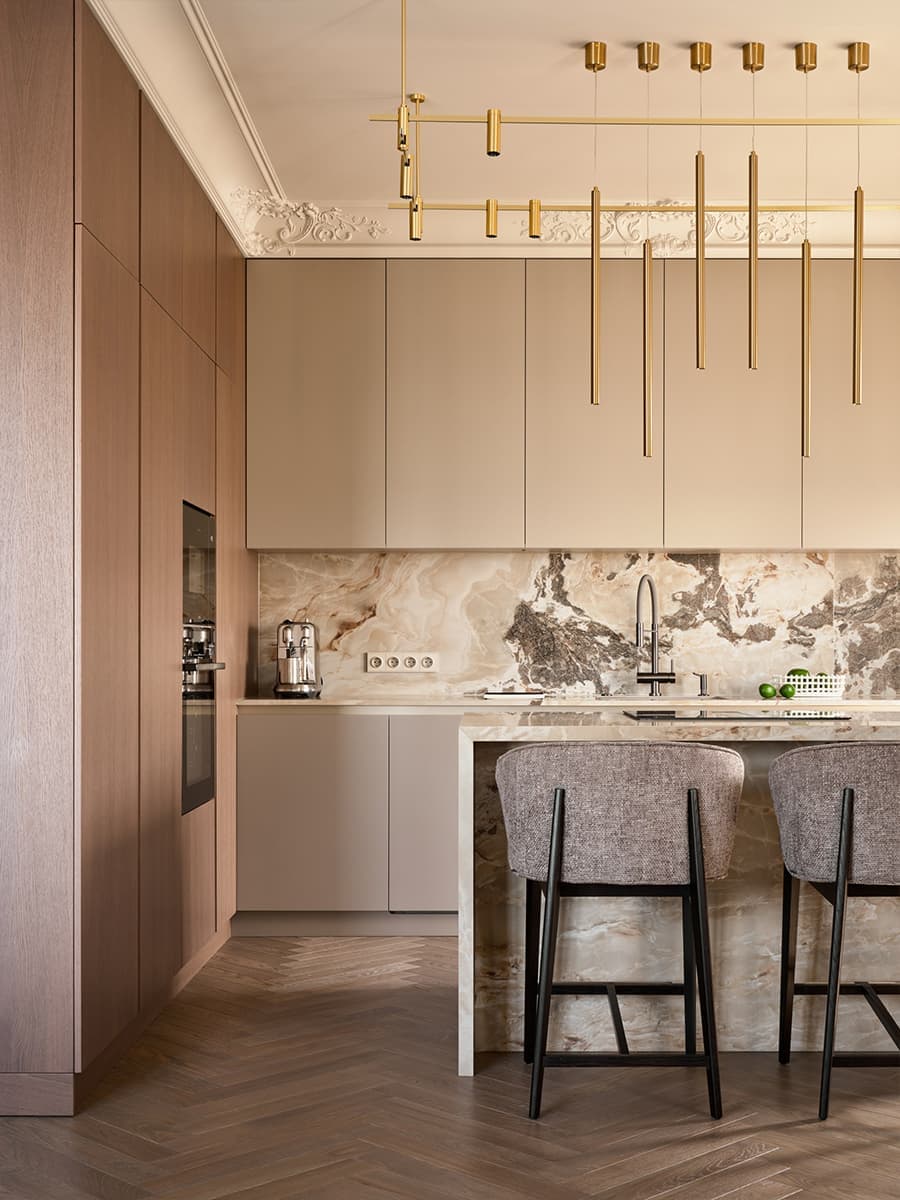 Утонченный интерьер квартиры с продуманными световыми сценариями — проект Екатерины Поздняковой