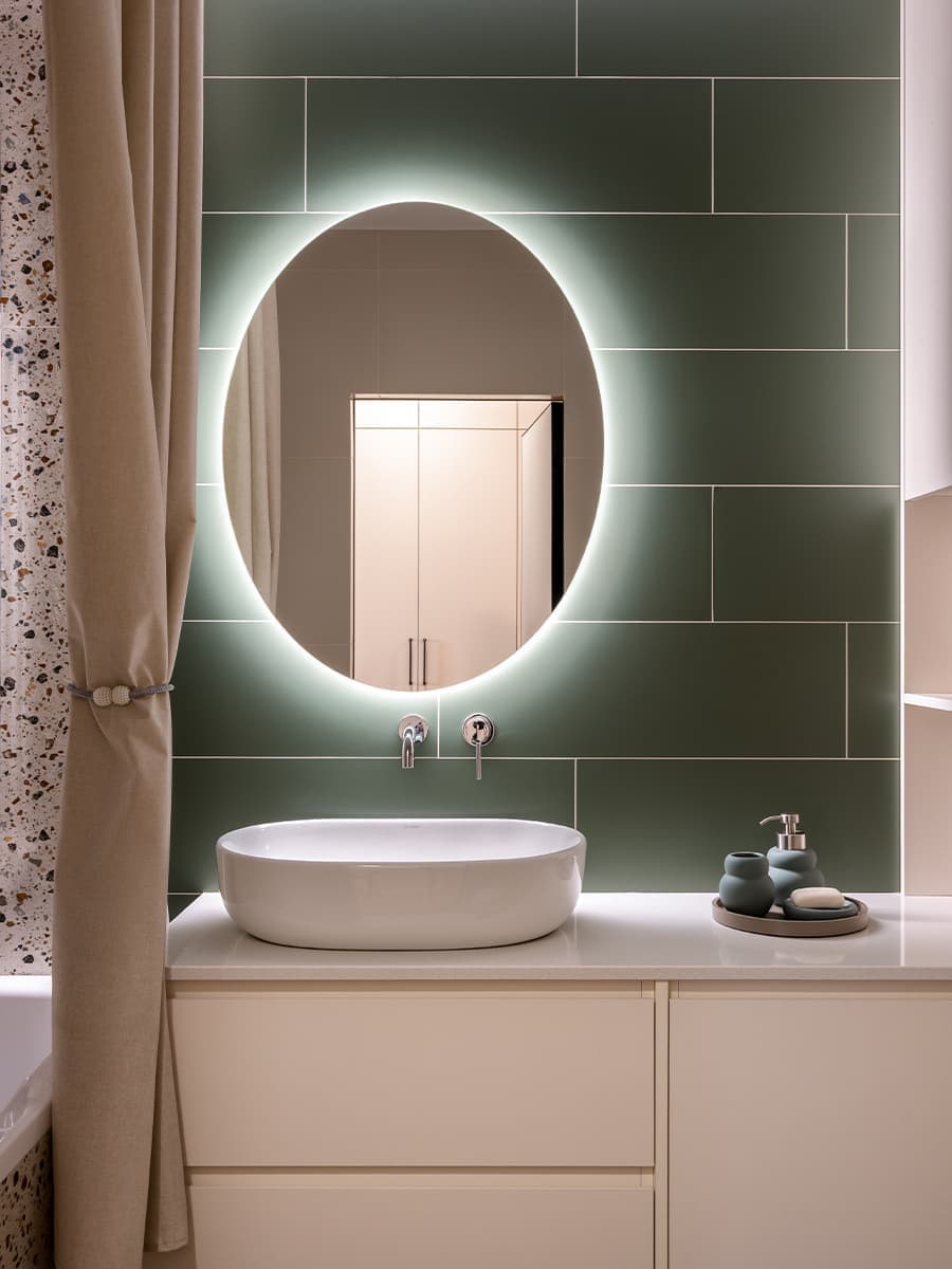 Теплая терракота и травянистые оттенки в интерьере для сотрудников киноиндустрии — проект бюро Archiline