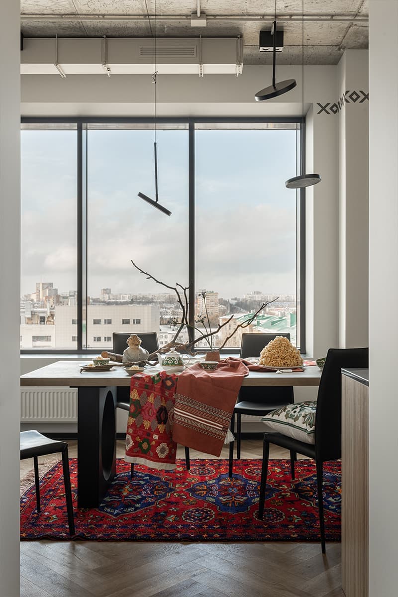 Этнический декор и авторская керамика в интерьере офиса — проект архитектурного бюро PRSPKT