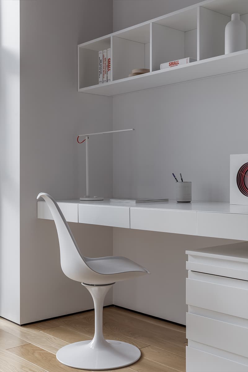 Функциональная лестница и текстура бетона в интерьере сочинской квартиры — проект дизайн-студии Aladashvili