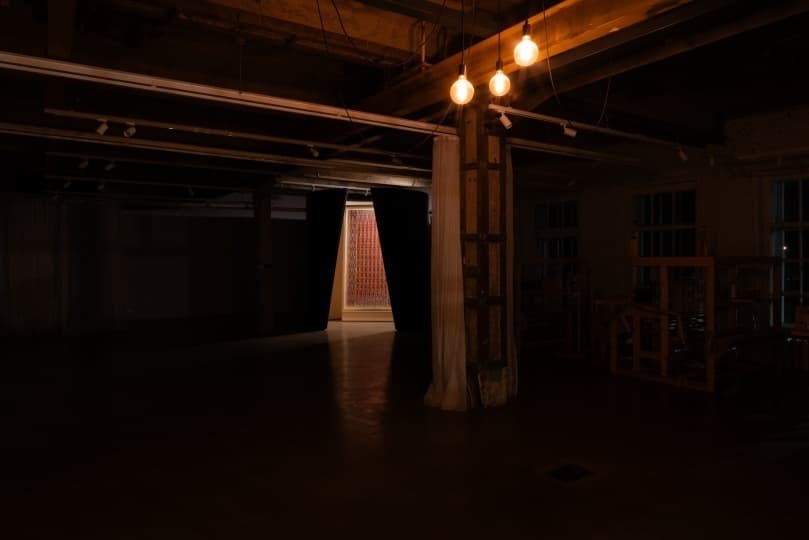 Производство MAKE VIBE изготовило конструкцию для показа канаватной фаты XIX века