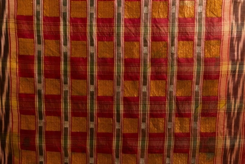 Производство MAKE VIBE изготовило конструкцию для показа канаватной фаты XIX века