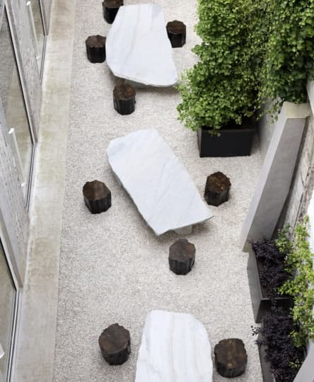 Acne Studios открыли штаб-квартиру внутри парижского таунхауса