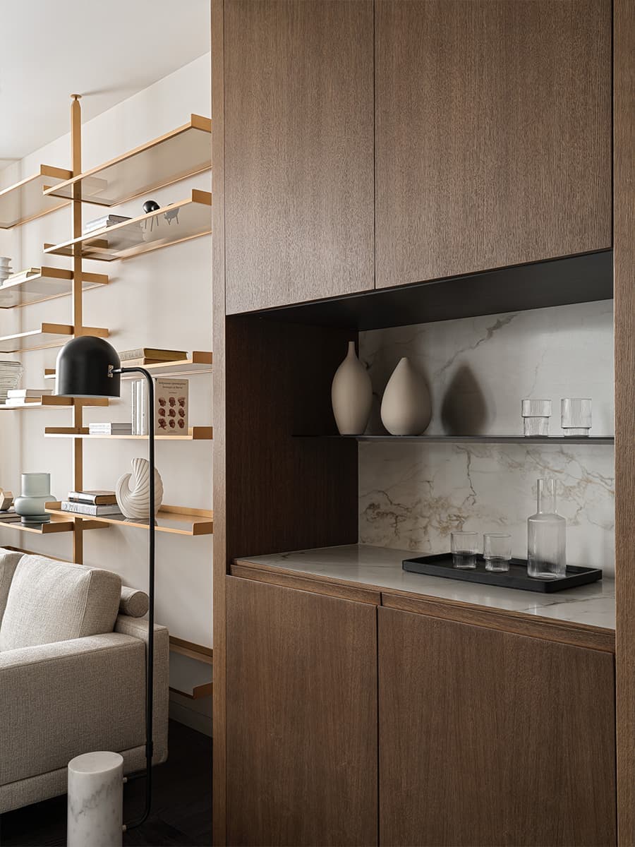 Обволакивающая палитра материалов в интерьере респектабельного офиса — проект бюро TOU Architects