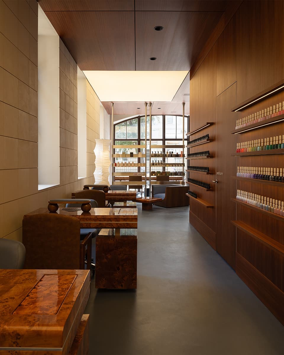 Отсылки к корейской архитектуре в интерьере бьюти-студии — проект Екатерины Рыбалко