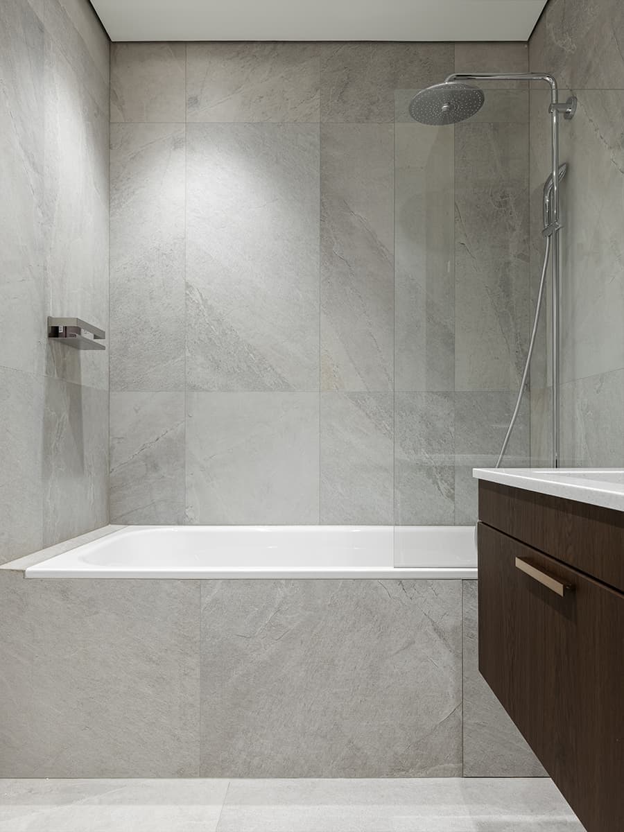 Обволакивающий интерьер квартиры-студии в Москве — проект Yuloo Studio