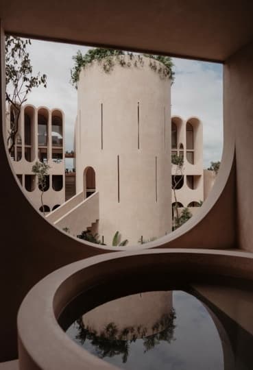 «Вавилонская башня» в жилом комплексе по проекту V Taller