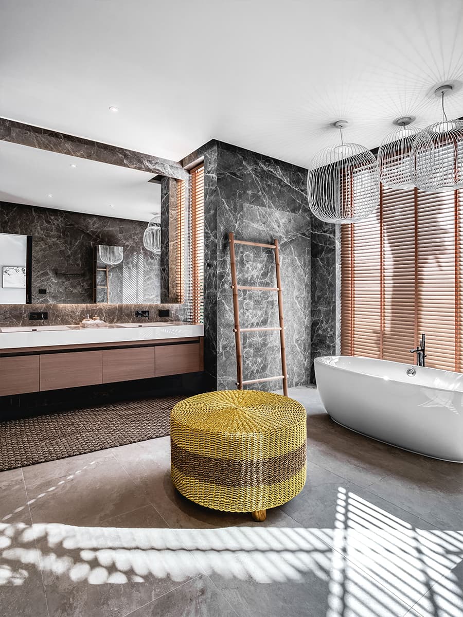 Современный интерьер гостевой виллы в окружении пальм — проект студии LichkoArchitects