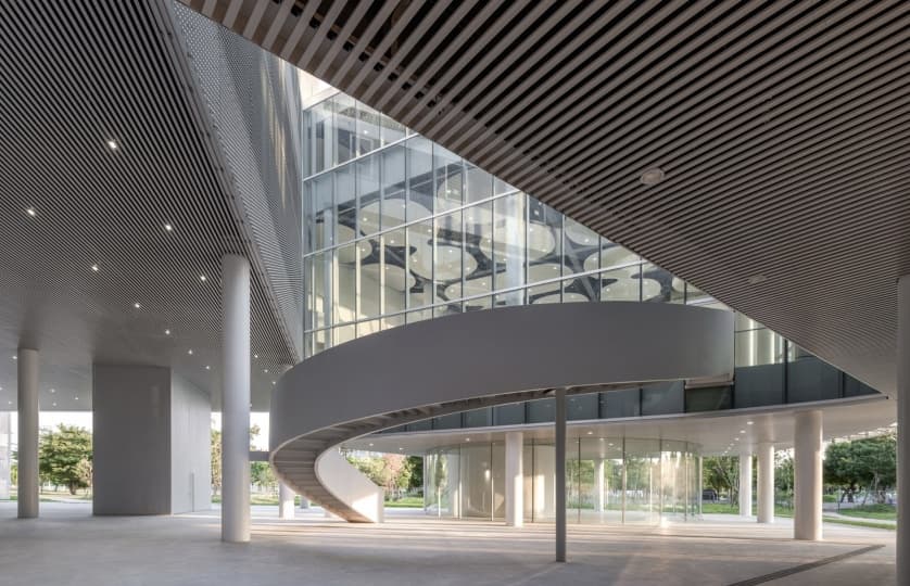 Студия SANAA построила музей-библиотеку на Тайване