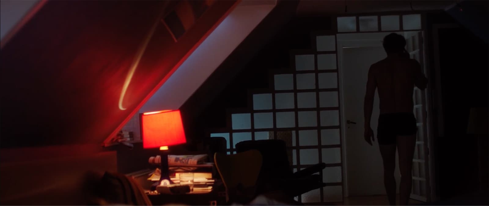 Стул Series 7 в интерьерах фильмов: от Парижа до Лос-Анджелеса