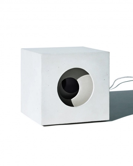 Zara празднует 50-летие коллекцией от звездных авторов