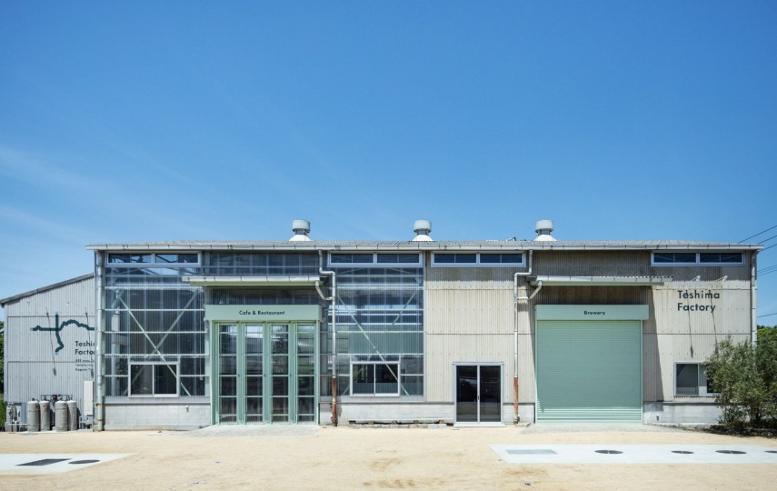 Японцы Schemata Architects превратили бывший завод в кафе