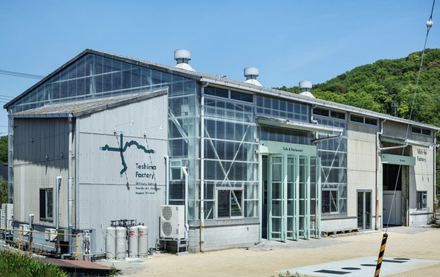 Японцы Schemata Architects превратили бывший завод в кафе