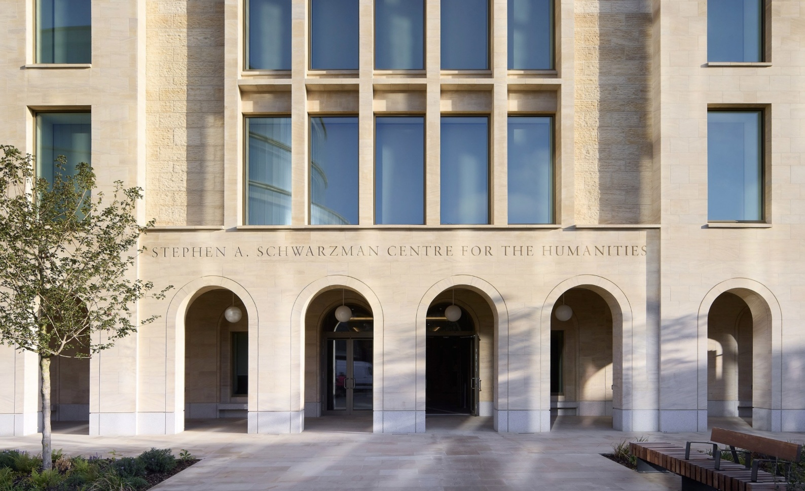 Hopkins Architects построили центр искусств при Оксфордском университете Hopkins Architects построили центр искусств при Оксфордском университете