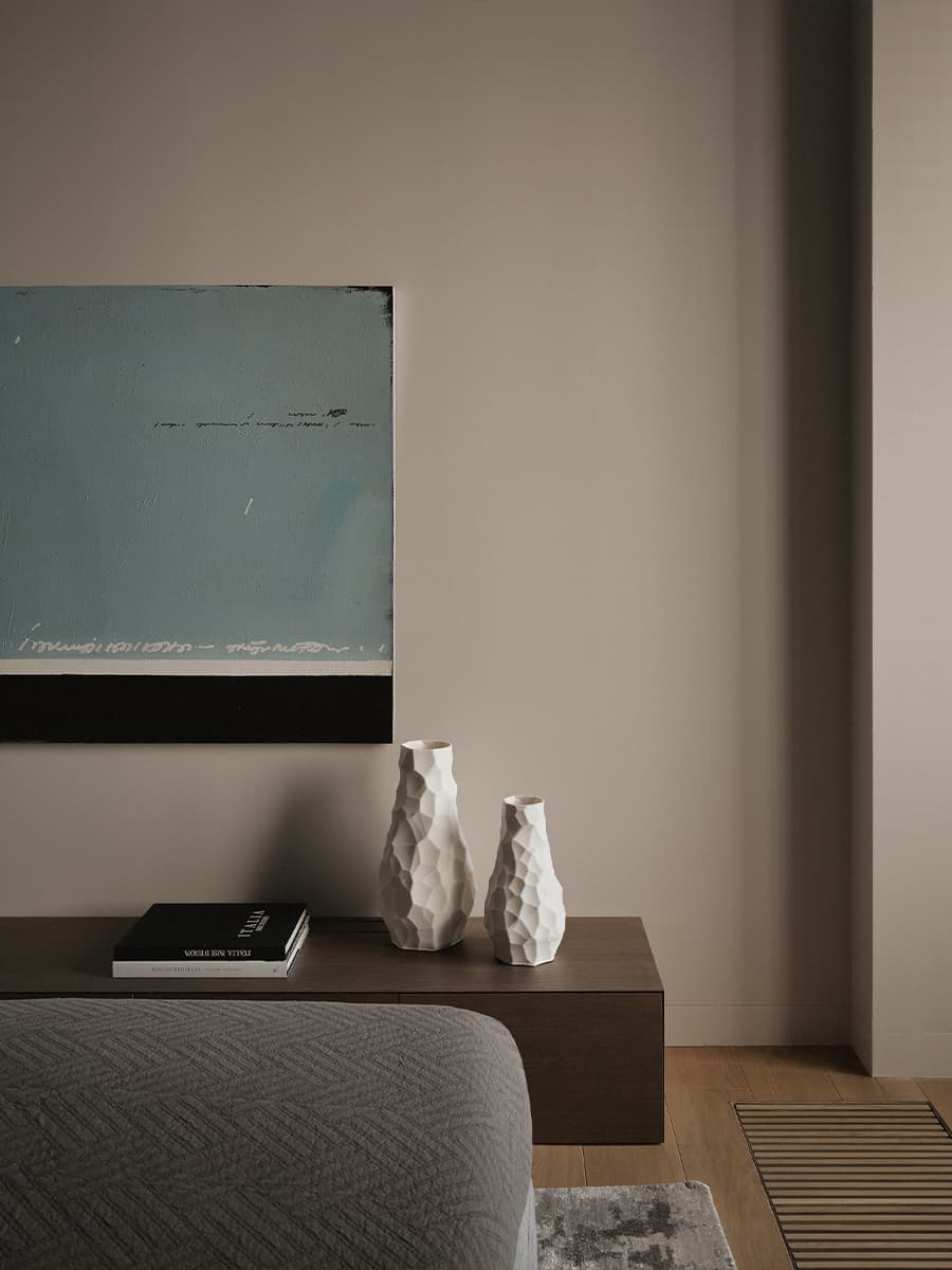 Современная геометрия и природные текстуры в интерьере семейной квартиры — проект студии A&ES