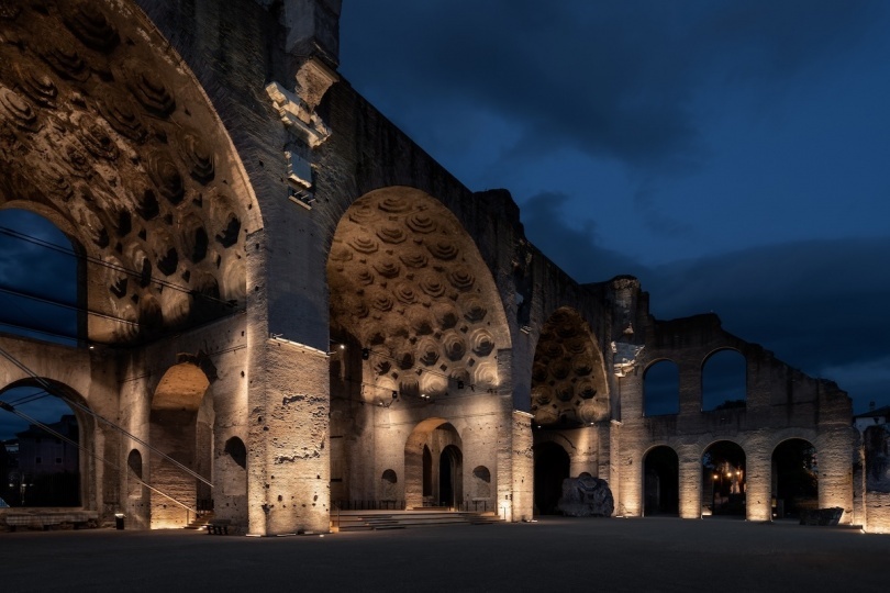 Студия Alvisi Kirimoto дополнила Базилику Максенция в Риме современной пристройкой