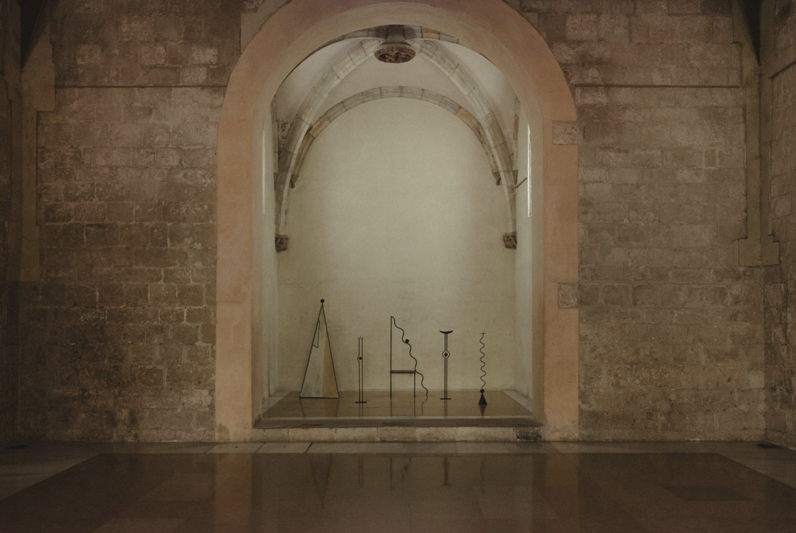 Дизайнер из Барселоны Валерия Васи представила коллекцию METAMORPHOSIS Дизайнер из Барселоны Валерия Васи представила коллекцию METAMORPHOSIS