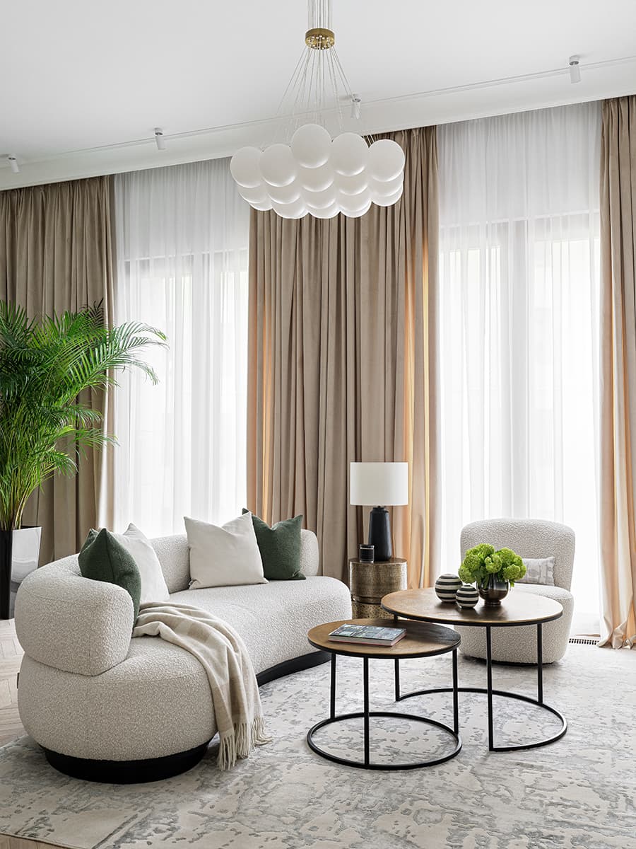 Интерьер инвестиционной квартиры в неоклассическом стиле — проект Victoria Vlasova Interiors