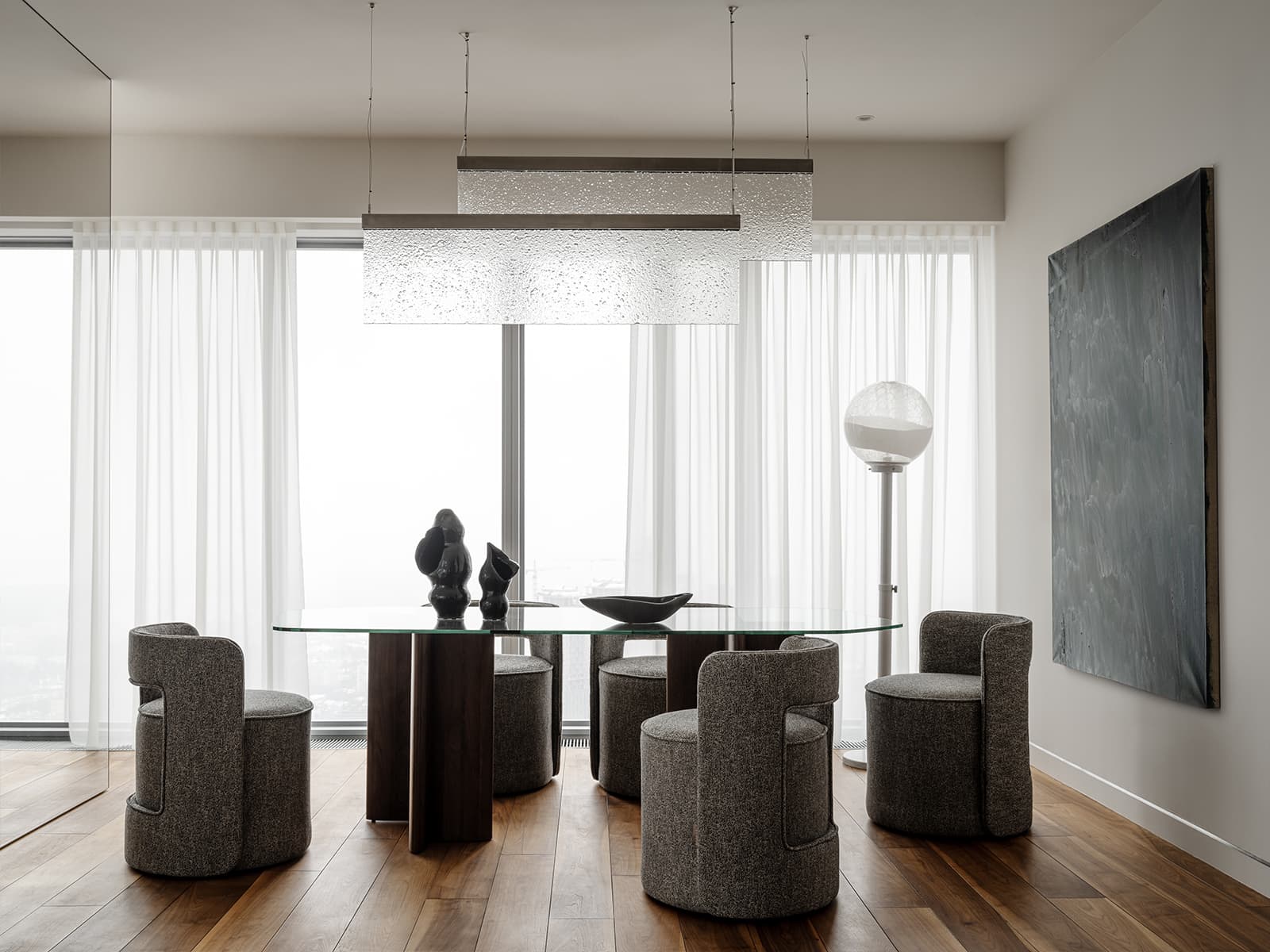 Элегантный интерьер квартиры в небоскребе — проект Юлии Даниловой-Нитусовой