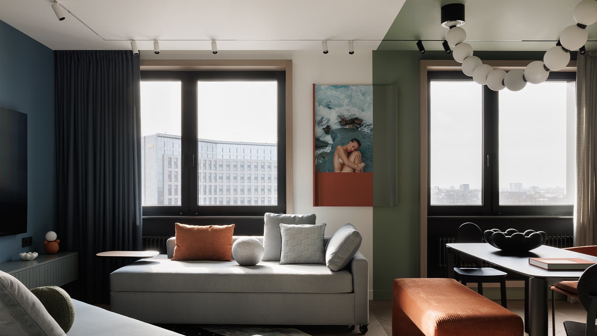 Игра геометрии в квартире с квадратными окнами — проект студии VI-interiors