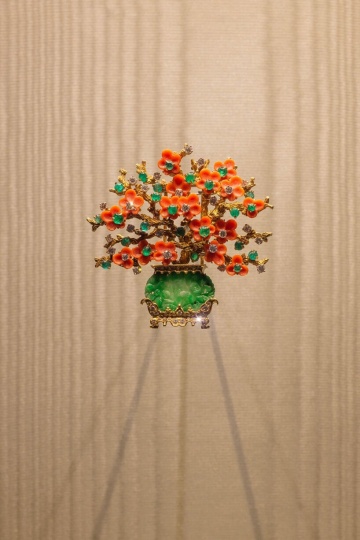 SANAA и Formafantasma оформили выставку Bvlgari в Токио