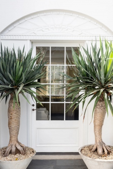 Келли Уэстлер запускает платформу Side Hustle