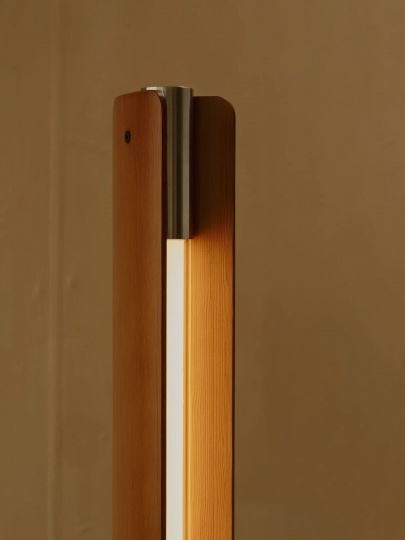 Flos переиздает торшер Seki-Han по дизайну Тобиа Скарпы