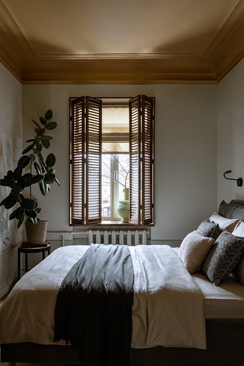 Игра теплых и холодных тонов в интерьере квартиры с советским характером — проект Ксении Крыловой