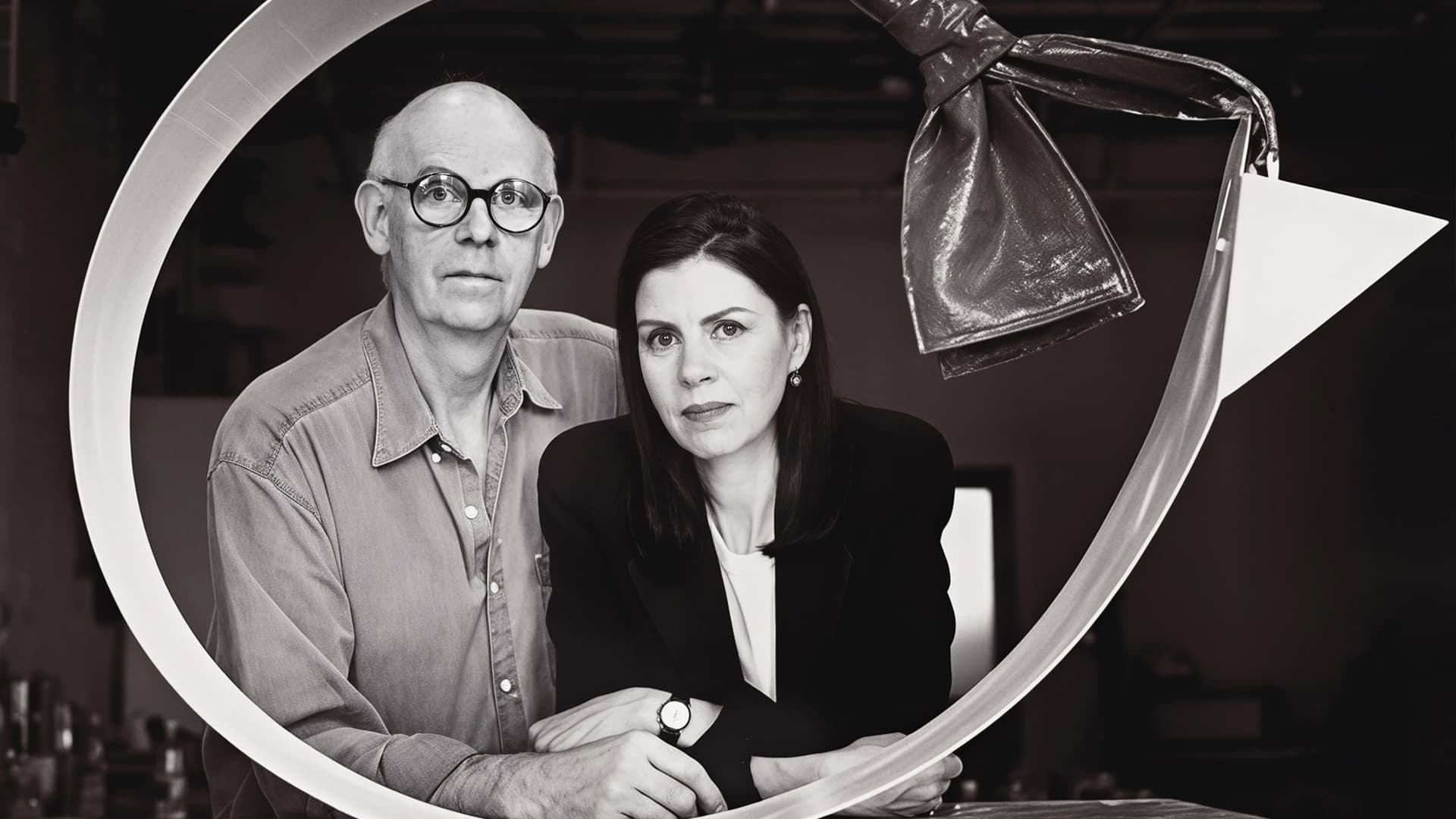 Игра с формами, гиперболизация и ирония в практике Класа Олденбурга и Кошье ван Брюгген