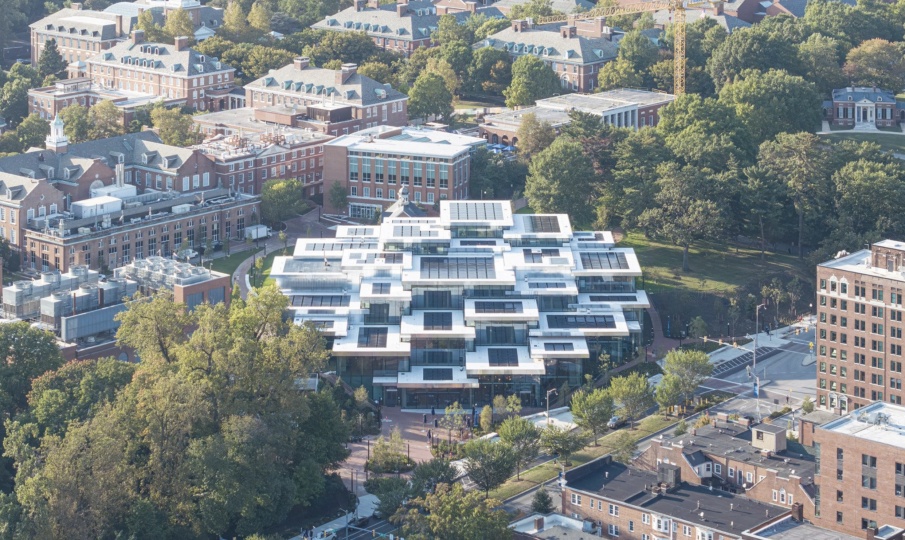 BIG и Rockwell Group построили студенческий центр при Университете Джонса Хопкинса