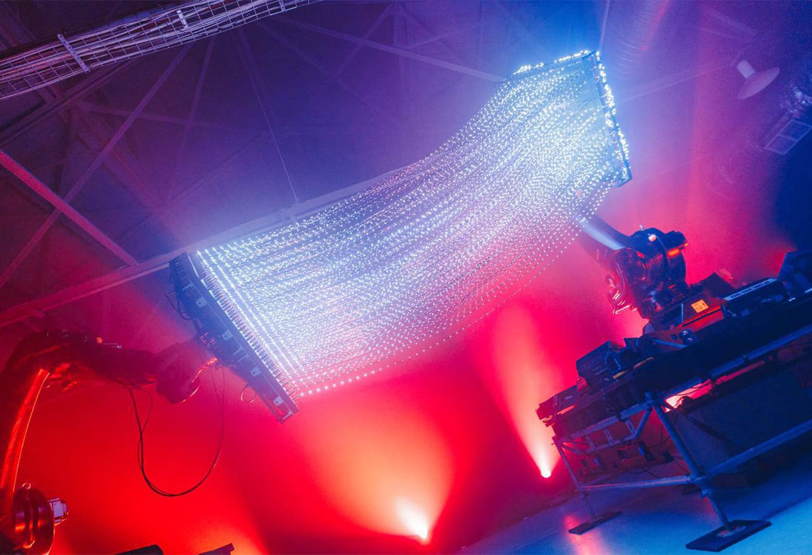 Первый фестиваль медиаискусства Digital Rain