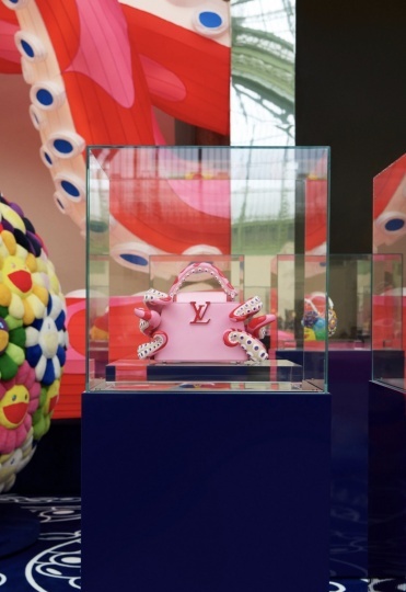 В Гран-пале появилась инсталляция Такаси Мураками и Louis Vuitton