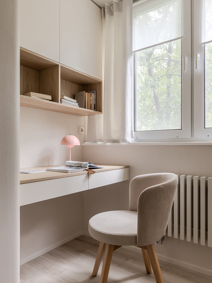 Спокойный бежевый в интерьере практичной квартиры для большой семьи — проект Екатерины Коталевской