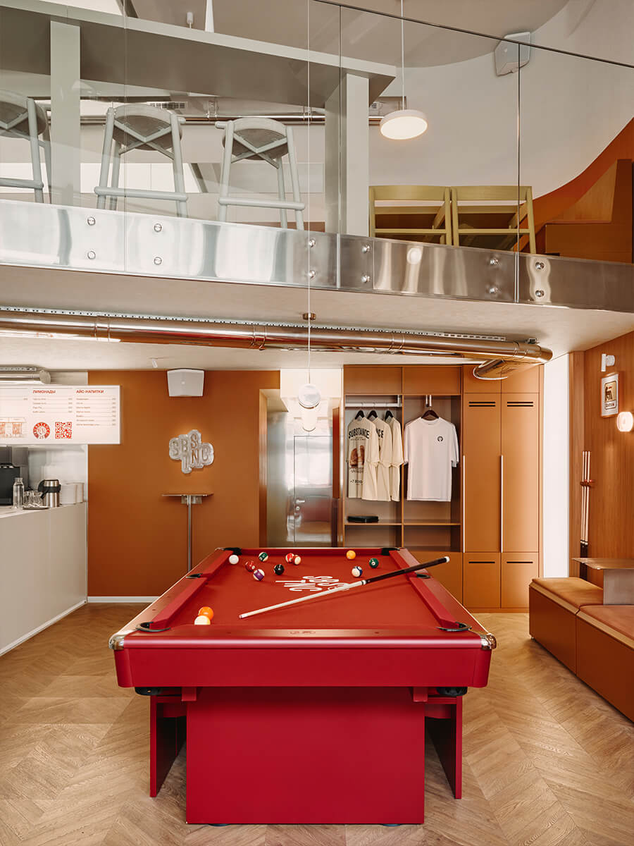 Бунтарский интерьер бильярдного клуба в центре Москвы — проект KIDZ