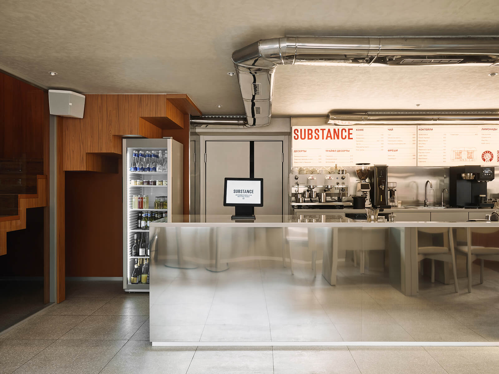 Бунтарский интерьер бильярдного клуба в центре Москвы — проект KIDZ