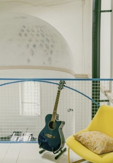 Команда Atelier Vago преобразовала часовню в арт-пространство