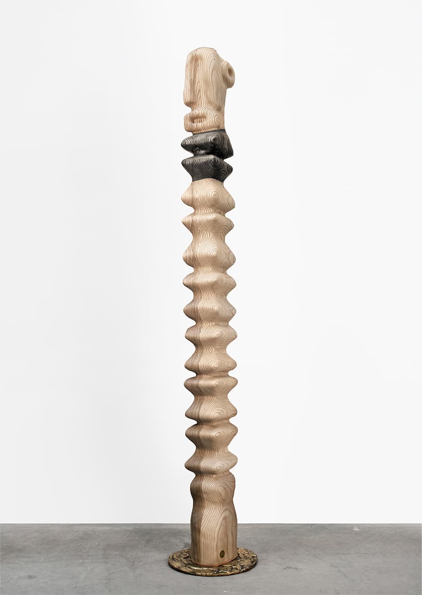 Современное прочтение тотемов: 8 эффектных объектов