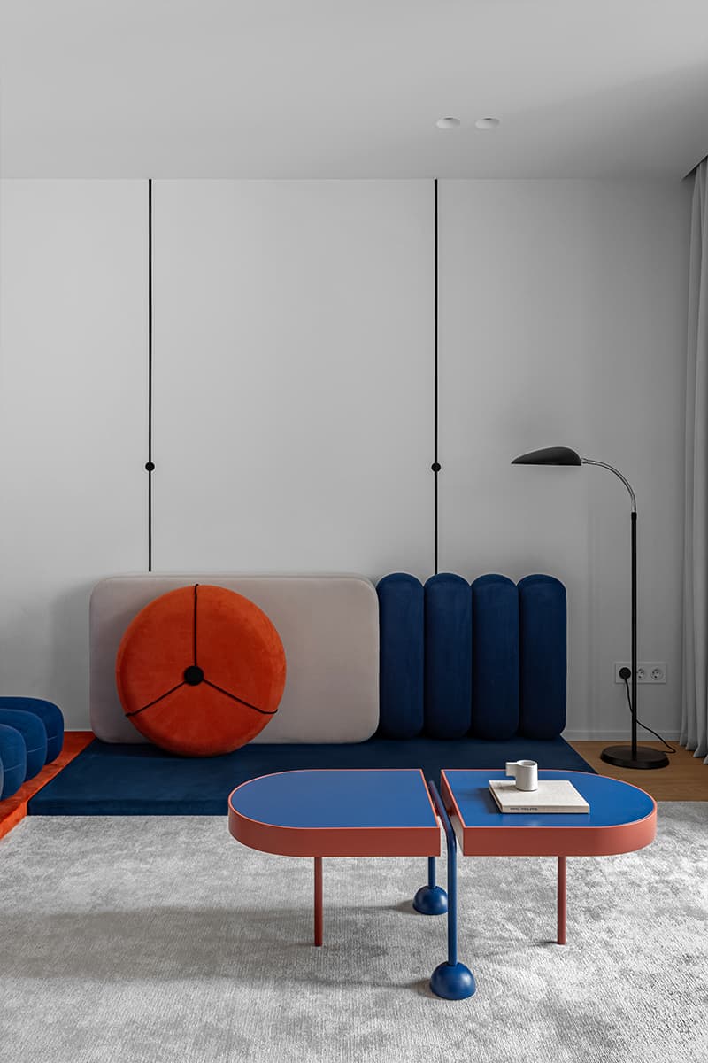 Color-blocking и игра геометрических фигур в ярком интерьере — проект Михаила Курносова