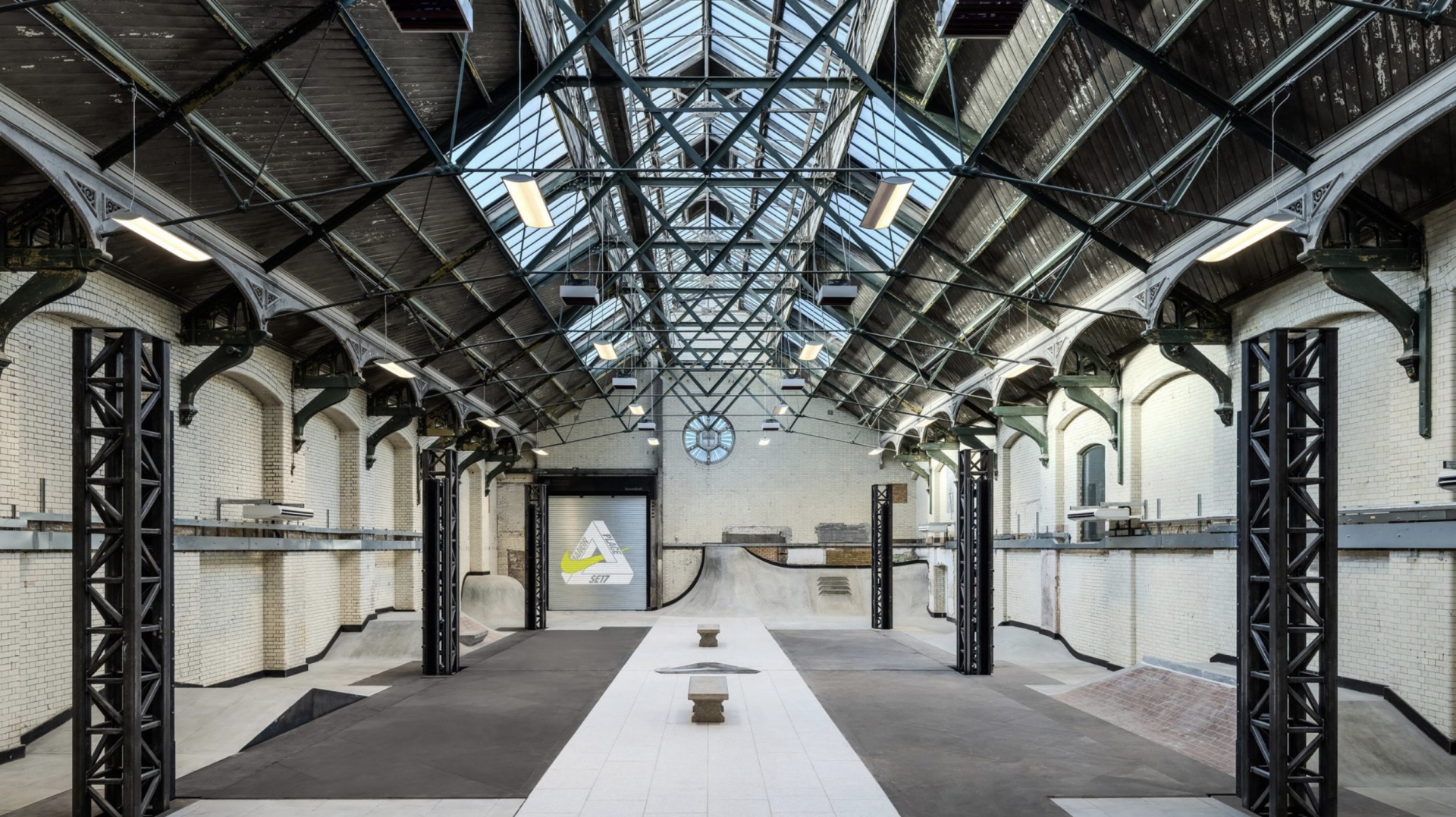 Архитекторы Jam спроектировали спортивный комплекс в купальне XIX века