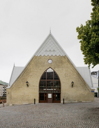 Студия White Arkitekter реконструировала рыбный рынок в Гётеборге