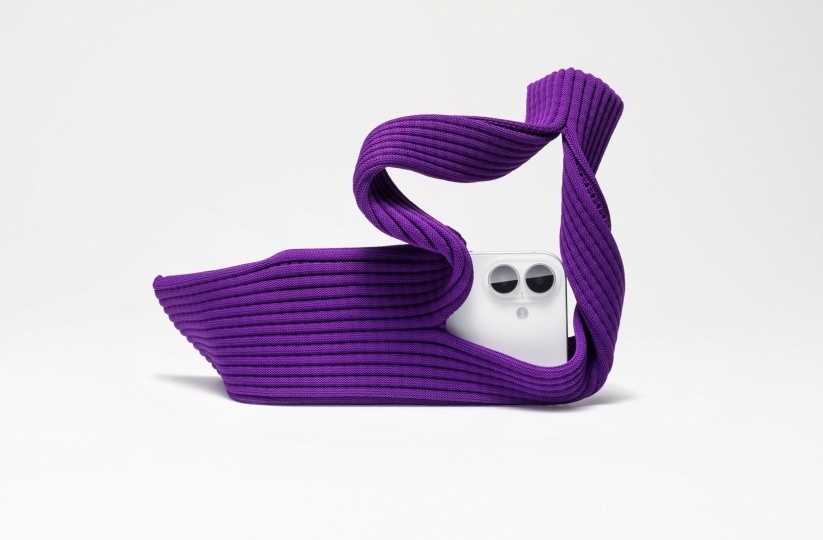 Apple и Issey Miyake представили универсальные чехлы для iPhone