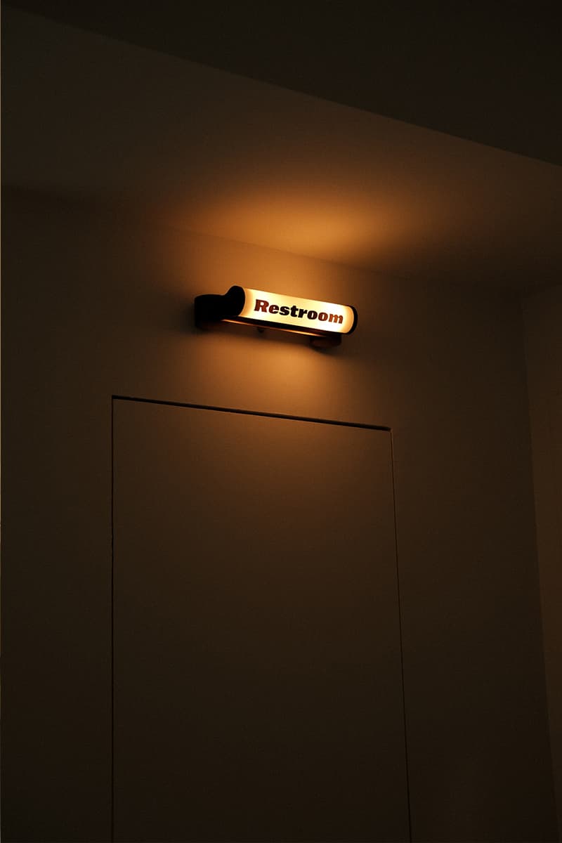 Камерный интерьер ресторана с выразительными винтажными деталями — проект Насти Ленгер