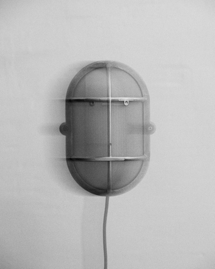 Филипп Табе переосмыслил уличный светильник как забавный арт-объект